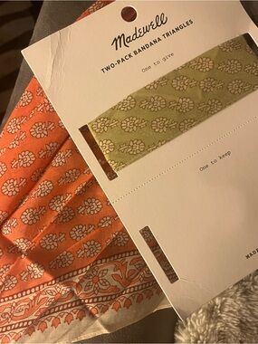 Madewell Orange Floral Bandana Triangle Only one orange bandanna